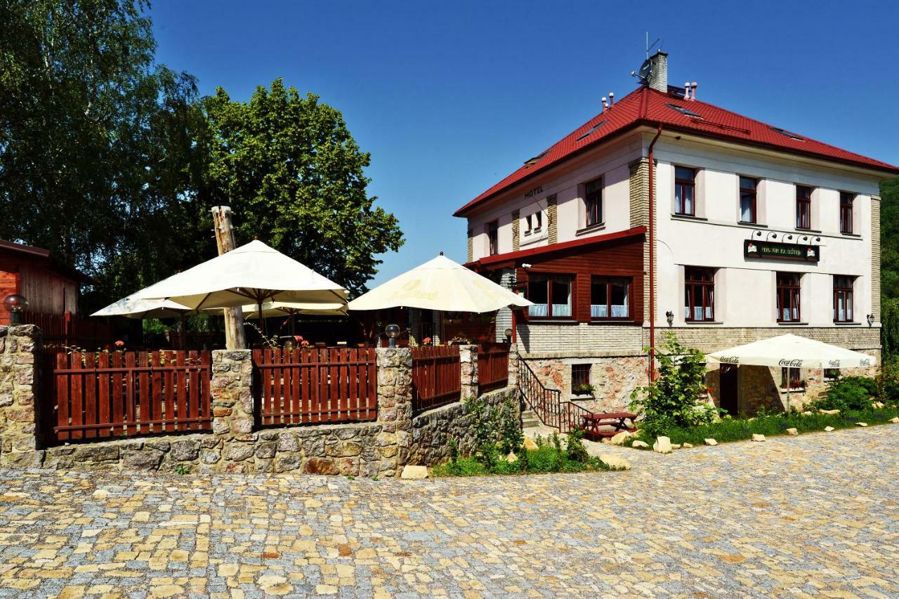 Penzion Карлштейн Экстерьер фото